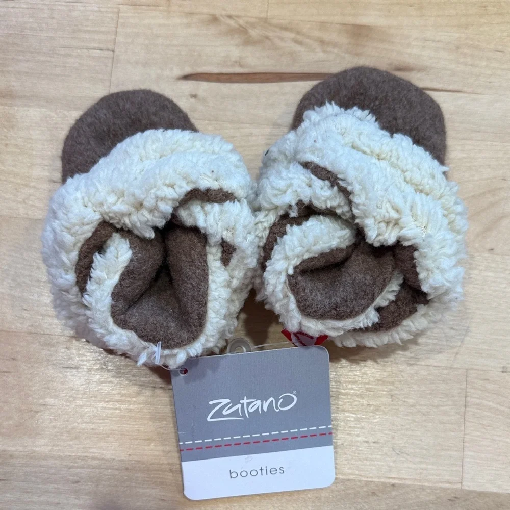 NWT Zutano Booties Size 3M Color Mocha Heather